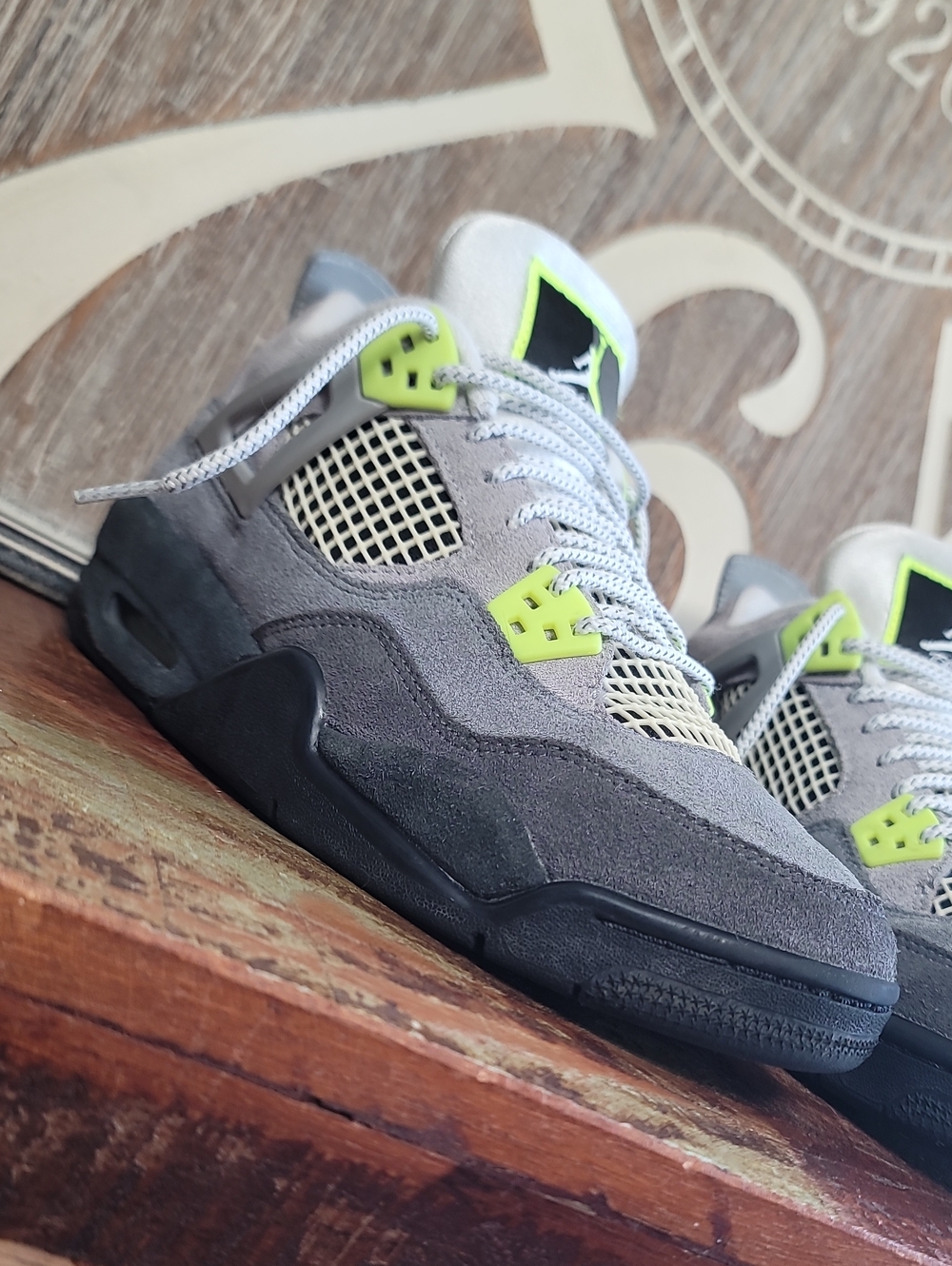 🔥 Nike Air Jordan 4 (Special Edition) "Neon 95" Wmns 7.5 Great Condition. - Picture 8 of 16